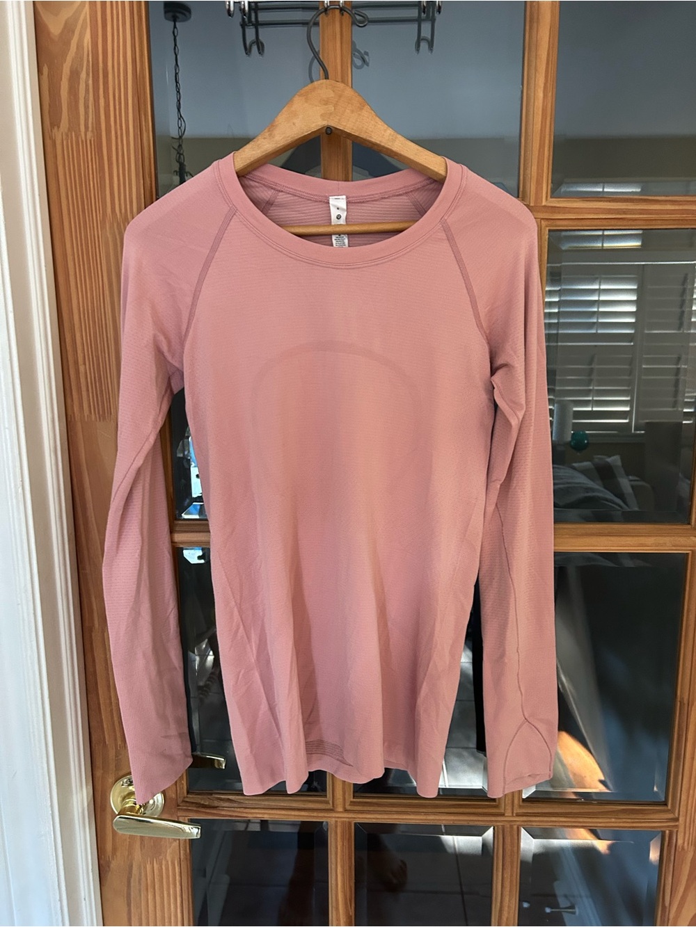 Swiftly Tech Long-Sleeve Shirt